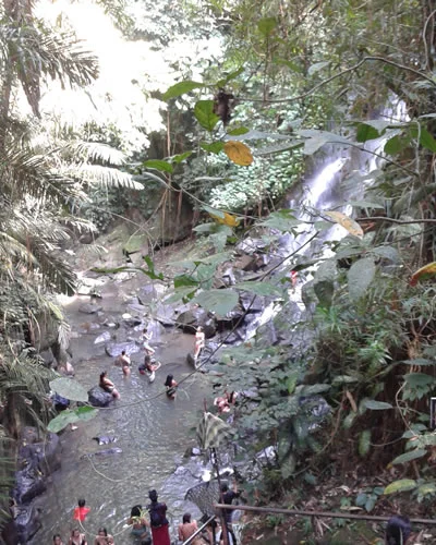Kanto Lampo Waterfall